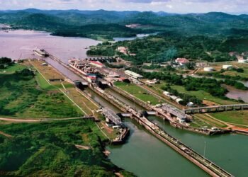 ট্রাম্প কেন পানামা খাল ফেরত চান