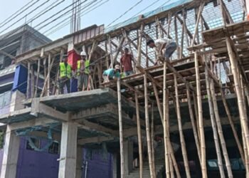 অবকাঠামো উন্নয়নে স্থবিরতা, কমেছে রড সিমেন্টের দাম