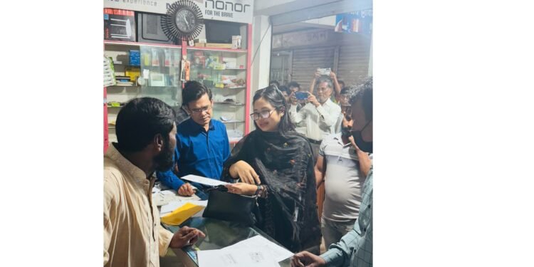 চন্দনাইশে মিনি পৌরসভায় ভ্রাম্যমাণ আদালত, মালিক আটক