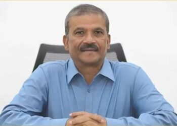 অক্টোবরের মধ্যে ৩-৪টি মামলার রায় ঘোষণার আশাবাদ আইন উপদেষ্টার