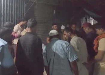 ককটেল ফাটিয়ে স্বর্ণের দোকানে ডাকাতি, মালিক নিহত