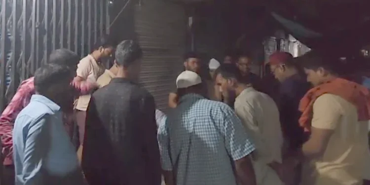 ককটেল ফাটিয়ে স্বর্ণের দোকানে ডাকাতি, মালিক নিহত