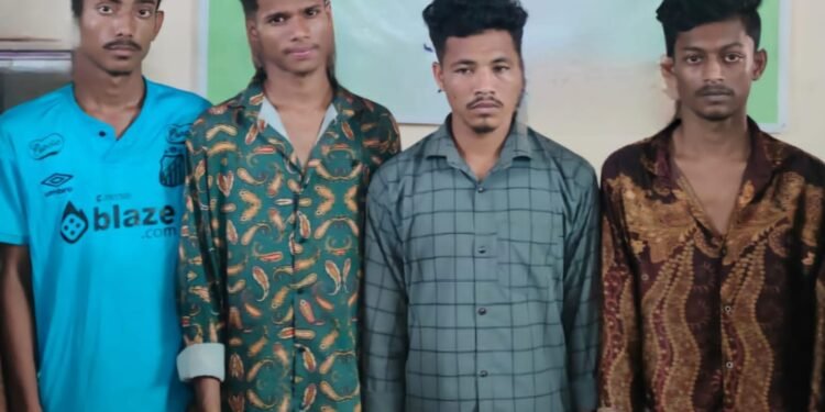 কর্ণফুলীতে গভীররাতে ‘নিষিদ্ধ ছাত্রলীগের’ ঝটিকা মিছিল; ভিডিও দেখে গ্রেপ্তার ৪