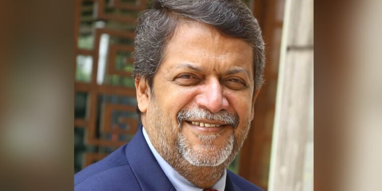 সামান গ্রুপের চিফ অপারেটিং অফিসার হলেন আজম খান