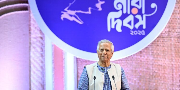 পতিত স্বৈরাচার দেশে নৈরাজ্য সৃষ্টি করতে বিপুল পরিমাণ অর্থ বিনিয়োগ করছে : প্রধান উপদেষ্টা