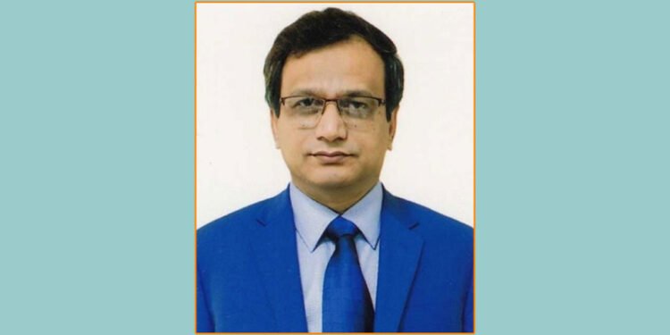 এনআইডির তথ্য ফাঁস ও বিক্রির অভিযোগে সাবেক সিনিয়র সচিব জিয়াউল গ্রেপ্তার