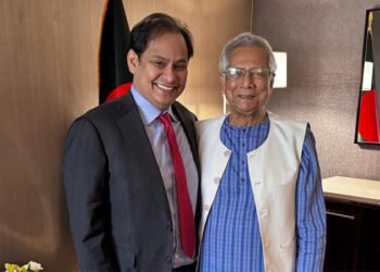 প্রধান উপদেষ্টার সঙ্গে স্ন্যাপচ্যাটের সাবেক সিএসও ইমরান খানের সাক্ষাৎ