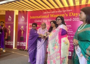 ‘গ্লোবাল স্টার ওমেন লিডারশিপ অ্যাওয়ার্ড’ পেলেন ডা. হাসনা হোসেন আখী