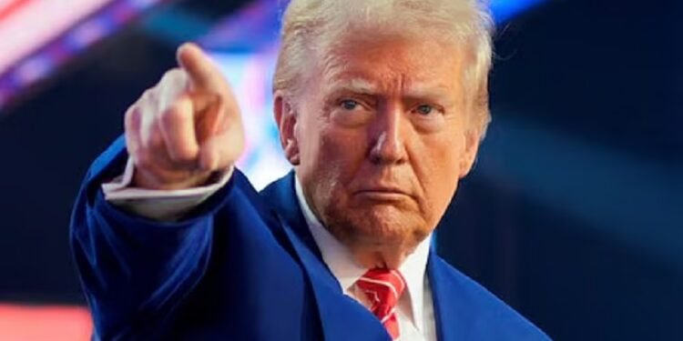 যুদ্ধ জাহাজগুলোতে শ্রেষ্ঠ অস্ত্র ও গোলাবারুদ তোলা হচ্ছে: ট্রাম্প