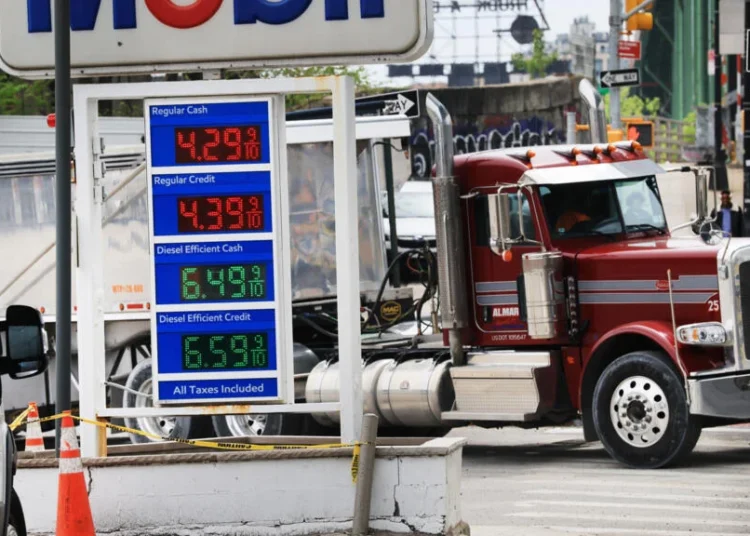 Oil industry sees war windfall but girds for political blowback